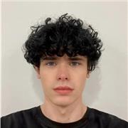 Insegnante di materie umanistiche (letteratura e grammatica italiana, storia, geografia, filosofia, scienze, scienze umane)